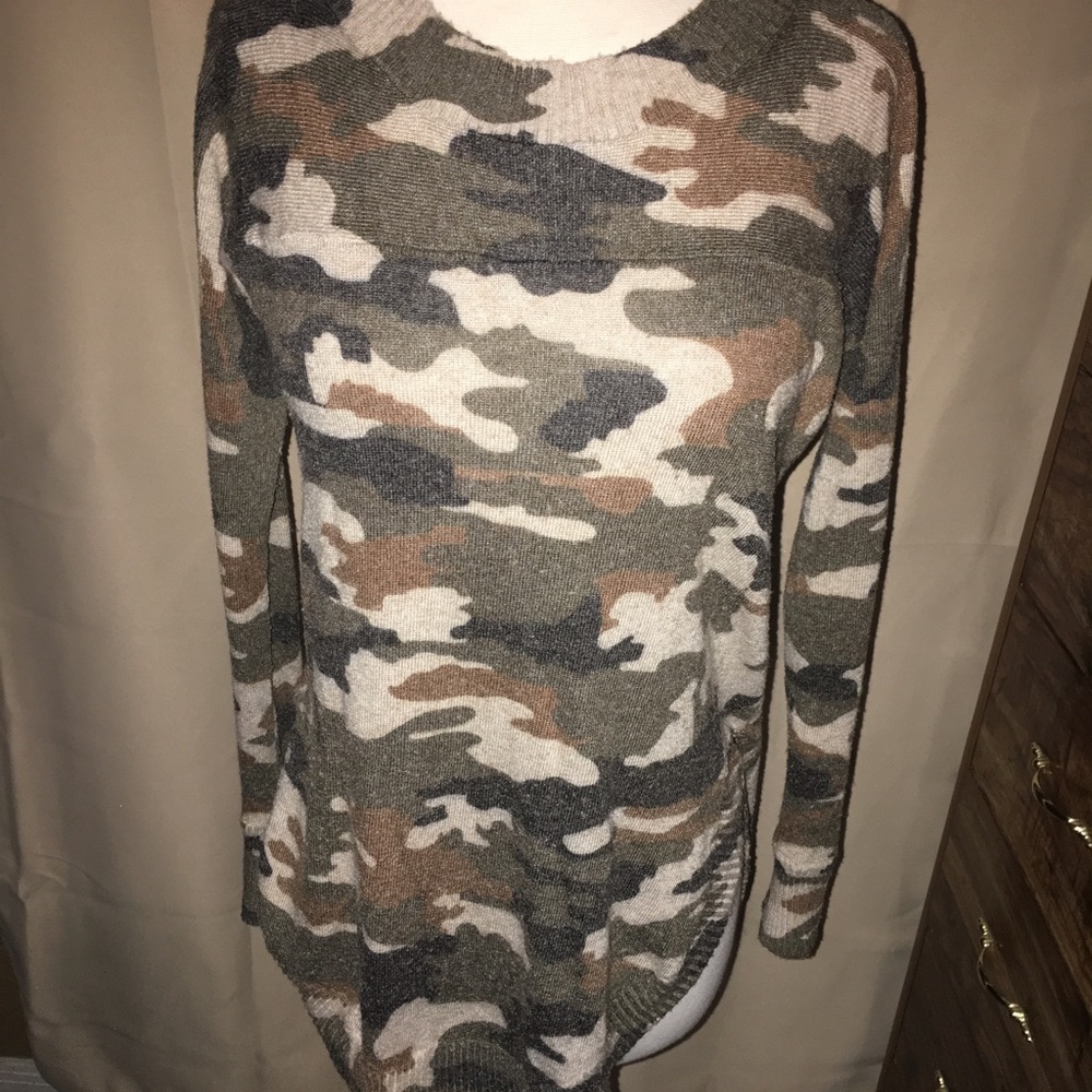 Millau‎ High-Low Sweater